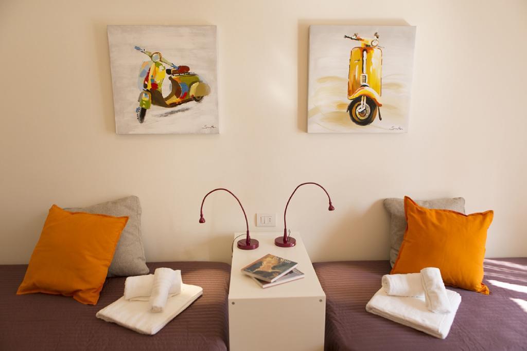 Fiera Monterosa 11 Apartment Milano Rum bild