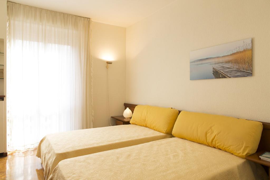 Fiera Monterosa 11 Apartment Milano Rum bild