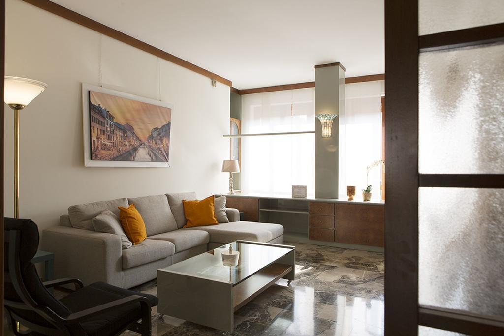 Fiera Monterosa 11 Apartment Milano Rum bild